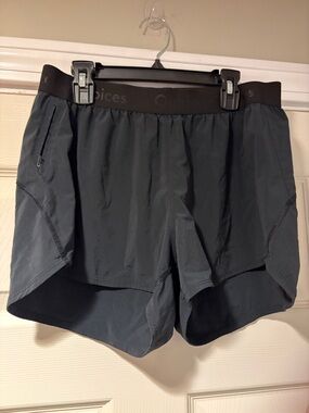 Outdoor Voices Relay 3" Shorts in Black M